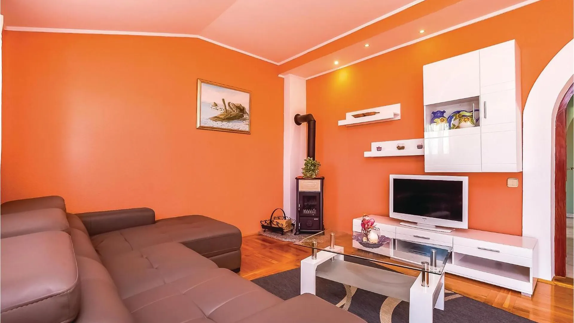 2 Bedroom Lovely Apartment In Crikvenica