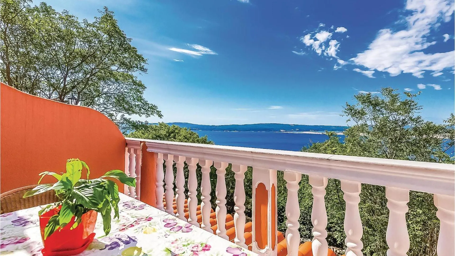 2 Bedroom Lovely Apartment In Crikvenica