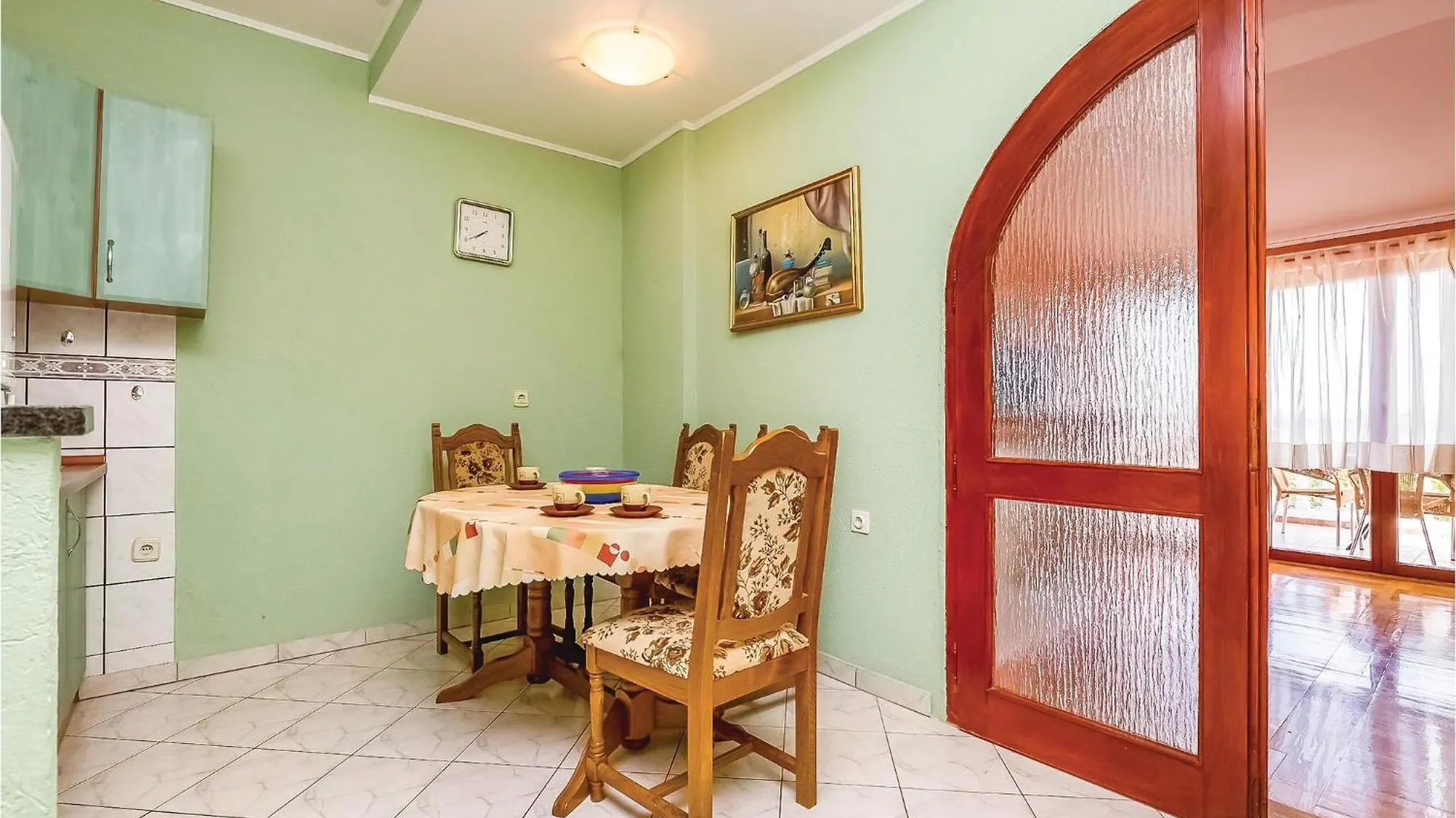 2 Bedroom Lovely Apartment In Crikvenica